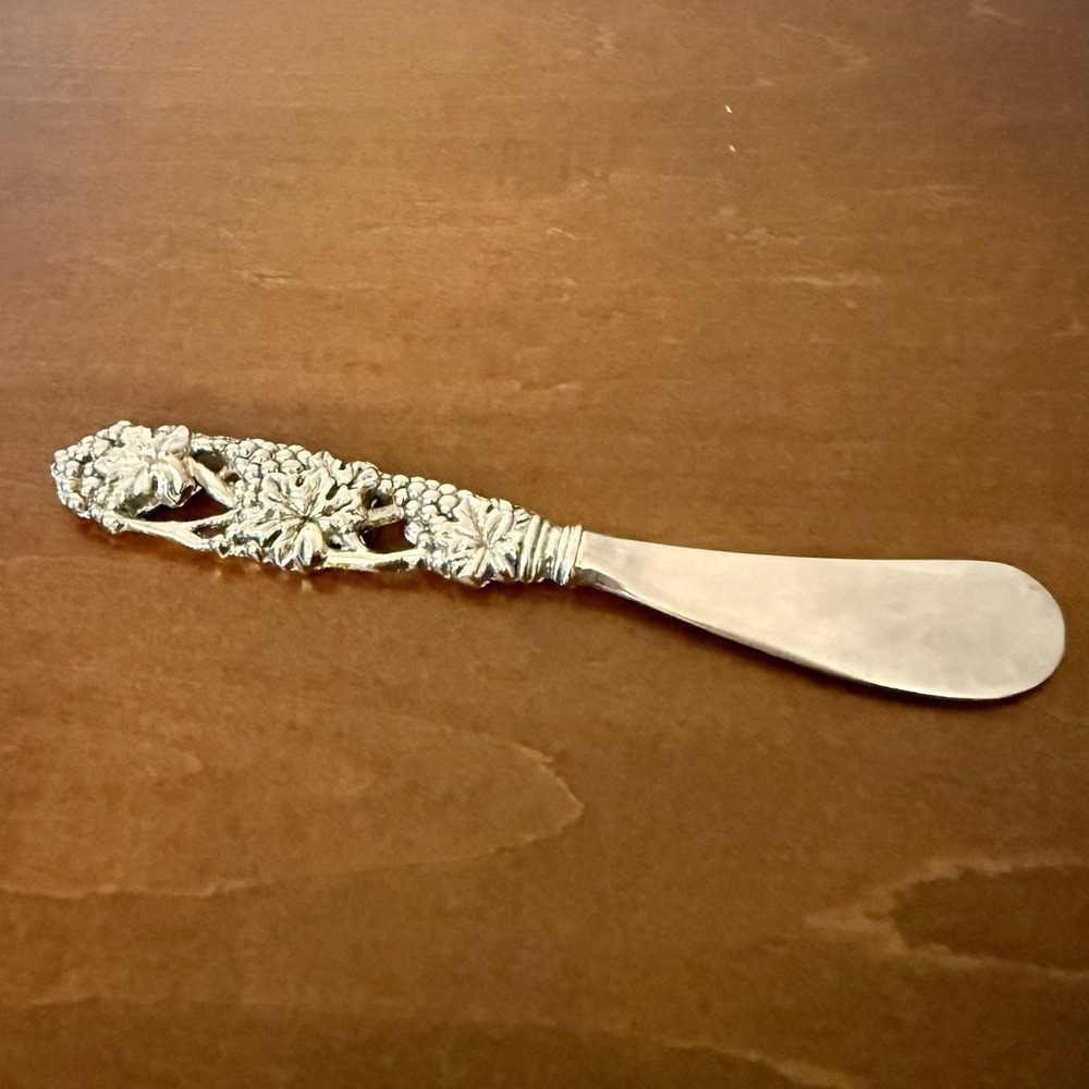 VTG Godinger Grapevine Repousse Paddle Butter Cheese Spreader Knife